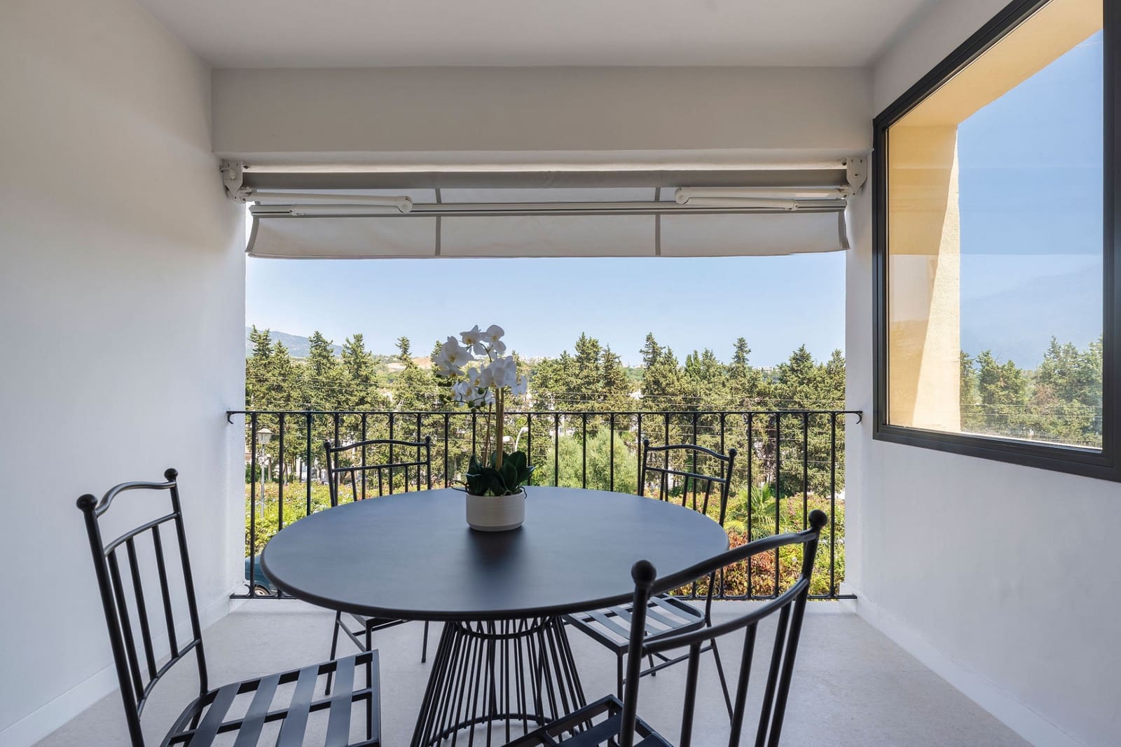 4 Zimmer Haus zu verkaufen in Marbella mit Pool Garage - 1.850.000 € (Ref: 9073531)