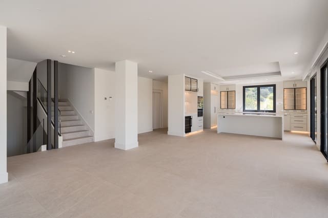 4 sovrum Villa till salu i La Concha - Resina Golf, Estepona med pool garage - 3 000 000 € (Ref: 9103012)