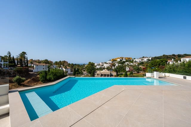 4 Zimmer Villa zu verkaufen in La Concha - Resina Golf, Estepona mit Pool Garage - 3.000.000 € (Ref: 9103012)