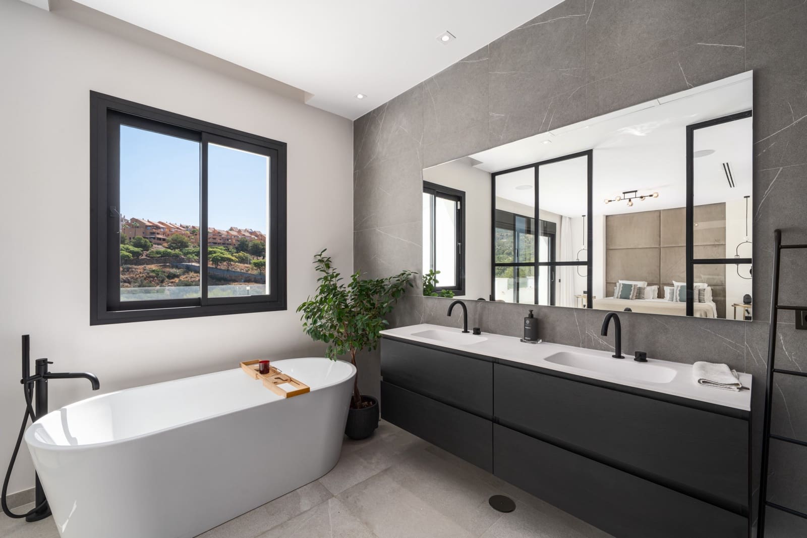 5 soveværelse Villa til salg i Marbella med swimmingpool garage - € 3.200.000 (Ref: 9104767)