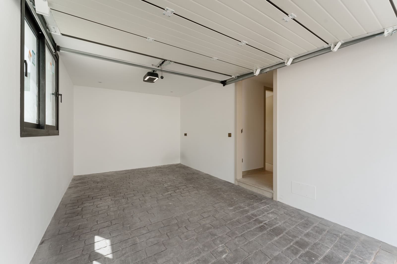 4 sovrum Villa till salu i Marbella med pool garage - 3 850 000 € (Ref: 9181159)