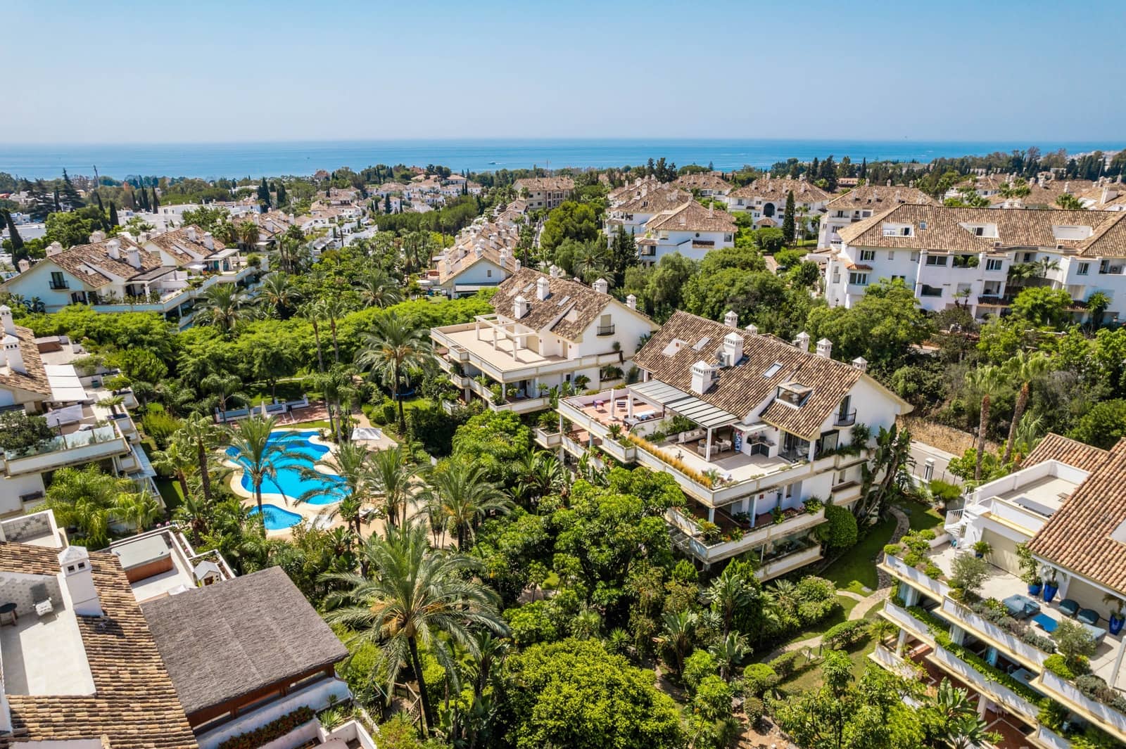 3 soveværelse Penthouse til salg i Marbella med swimmingpool garage - € 2.250.000 (Ref: 9185618)