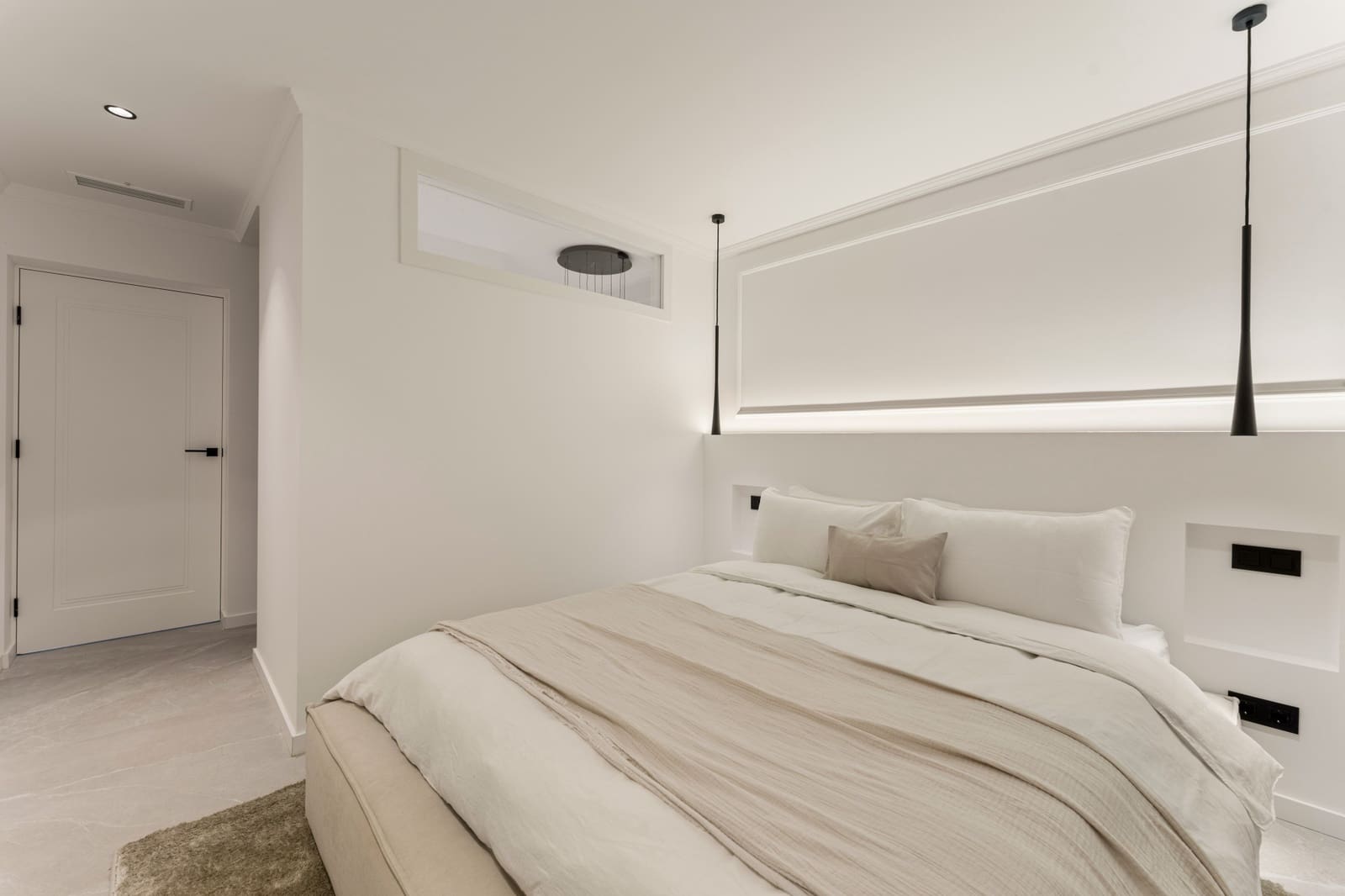 3 bedroom Apartment for sale in Benahavis with pool - € 1,350,000 (Ref: 9217628)