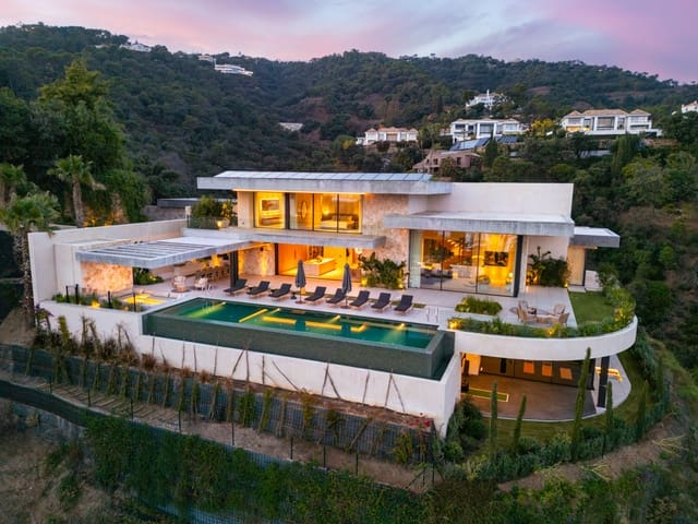 6 sypialnia Willa na sprzedaż w El Madroñal, Benahavís z basenem garażem - 11 500 000 € (Ref: 9326347)