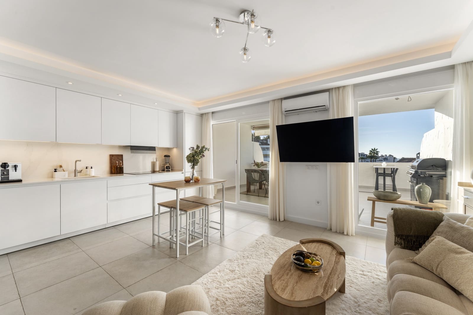 3 soverom Penthouse til salgs i Marbella med svømmebasseng garasje - € 849 000 (Ref: 9341086)