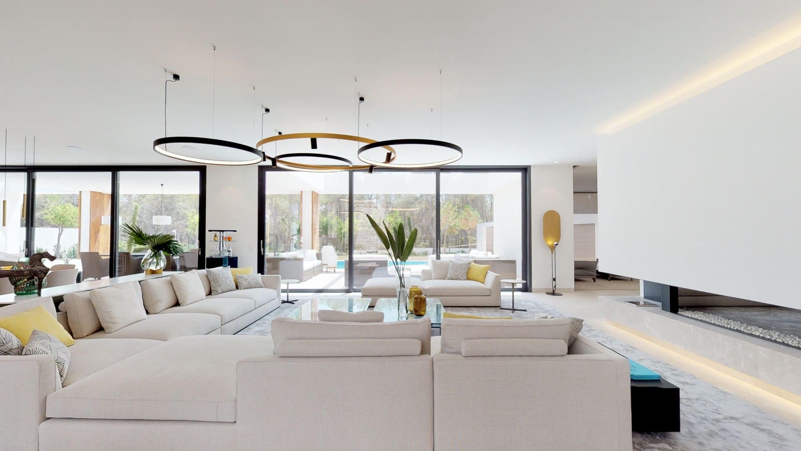 6 bedroom Villa for sale in Santa Ponsa with pool garage - € 7,500,000 (Ref: 9398408)