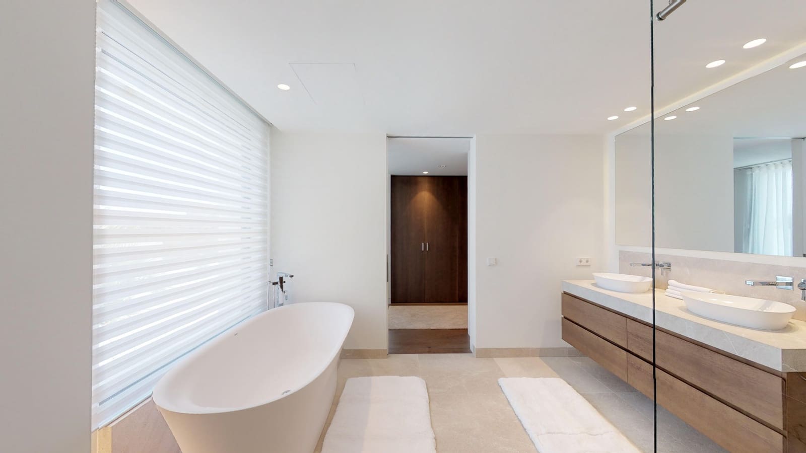 6 bedroom Villa for sale in Santa Ponsa with pool garage - € 7,500,000 (Ref: 9398408)