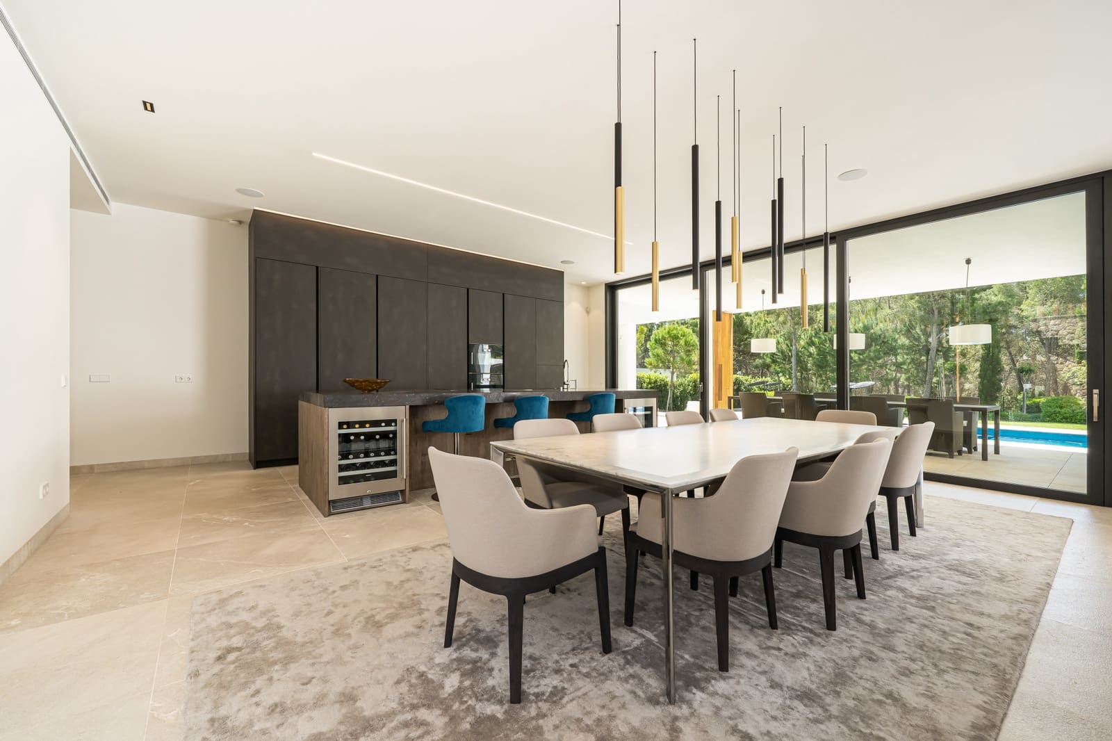 6 bedroom Villa for sale in Santa Ponsa with pool garage - € 7,500,000 (Ref: 9398408)