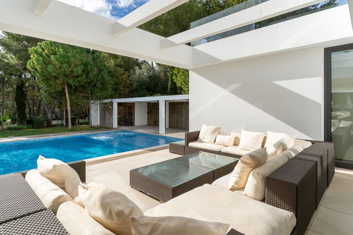 6 soverom Villa til salgs i Santa Ponsa med svømmebasseng garasje - € 7 500 000 (Ref: 9398408)