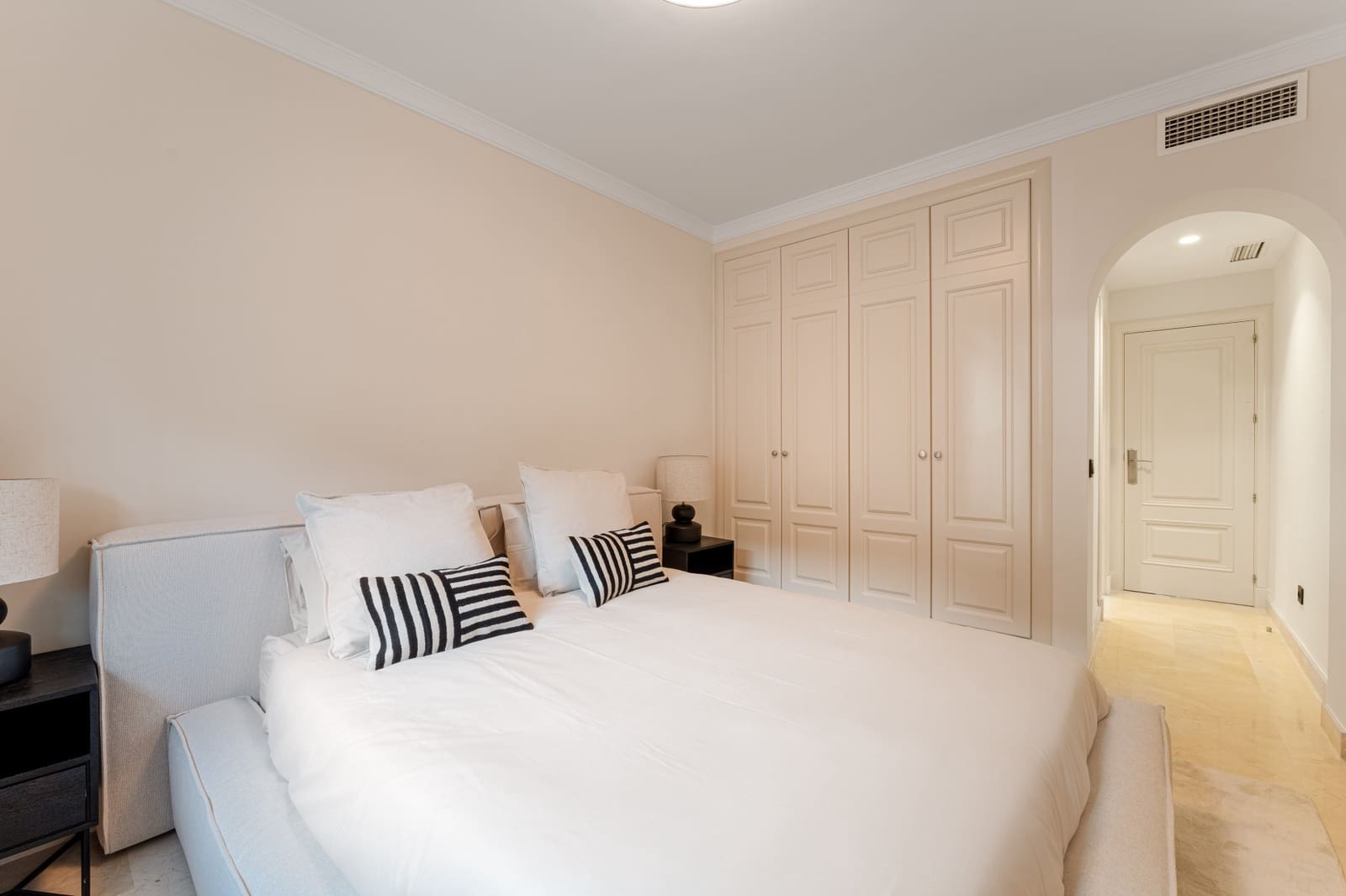 3 sovrum Lägenhet till salu i Marbella med pool garage - 1 195 000 € (Ref: 9450420)