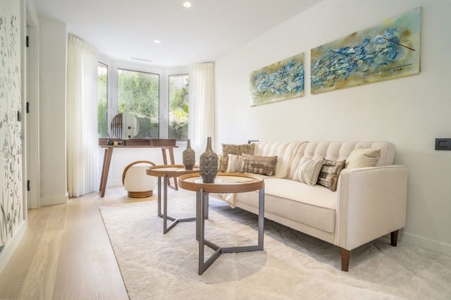 Ático de 4 habitaciones en Marbella en venta con piscina garaje - 2.690.000 € (Ref: 9452029)