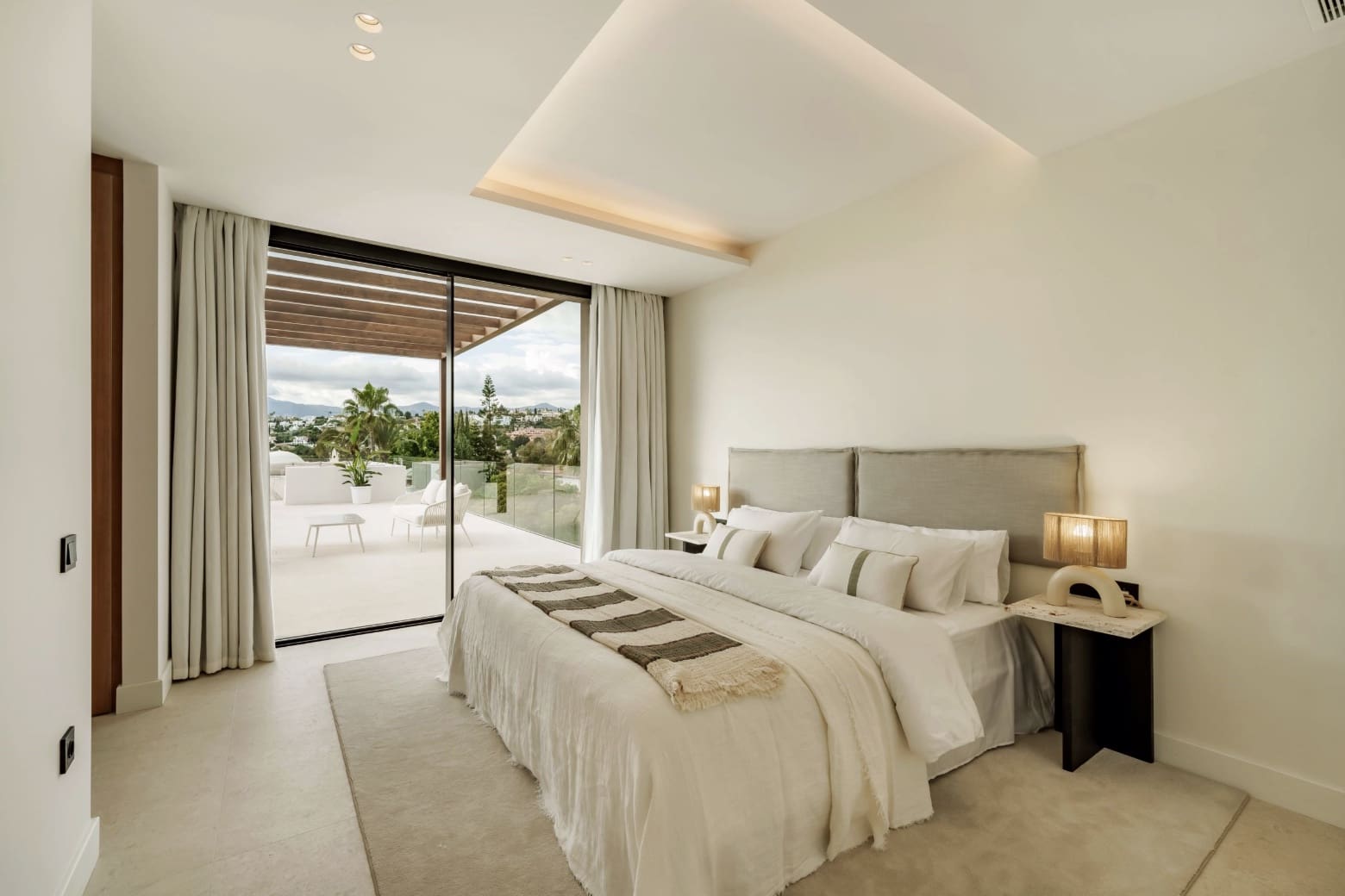 5 soveværelse Villa til salg i El Paraiso med swimmingpool - € 4.295.000 (Ref: 9465567)