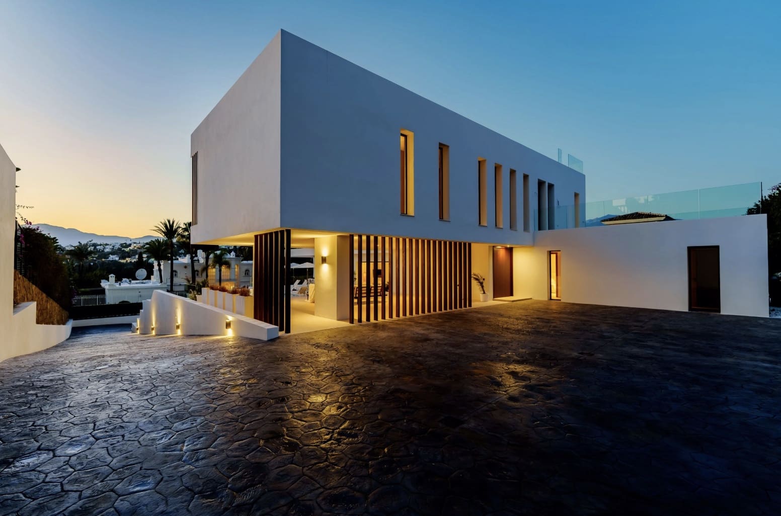 5 soveværelse Villa til salg i El Paraiso med swimmingpool - € 4.295.000 (Ref: 9465567)