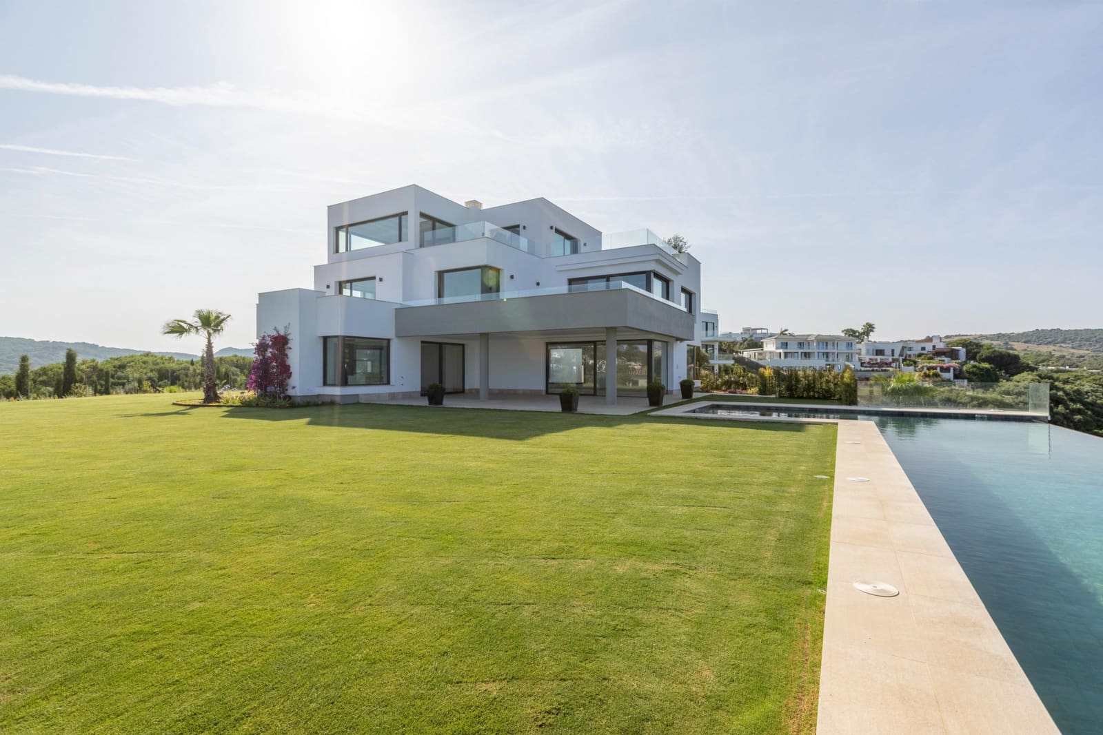 Chalet de 8 habitaciones en Sotogrande en venta con piscina garaje - 6.975.000 € (Ref: 9470572)