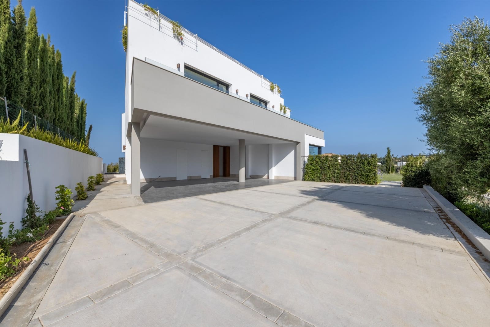 Chalet de 8 habitaciones en Sotogrande en venta con piscina garaje - 6.975.000 € (Ref: 9470572)