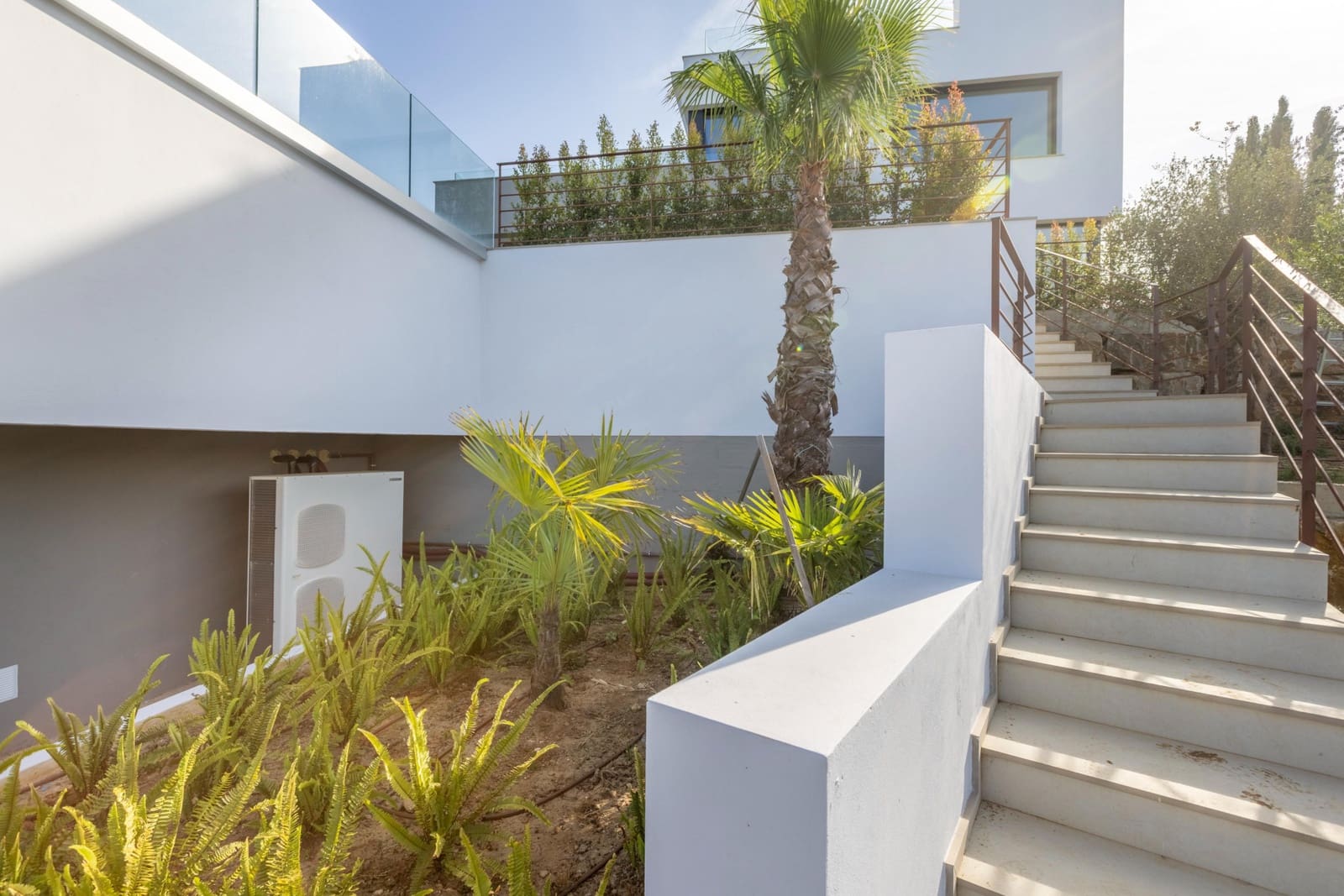 Chalet de 8 habitaciones en Sotogrande en venta con piscina garaje - 6.975.000 € (Ref: 9470572)