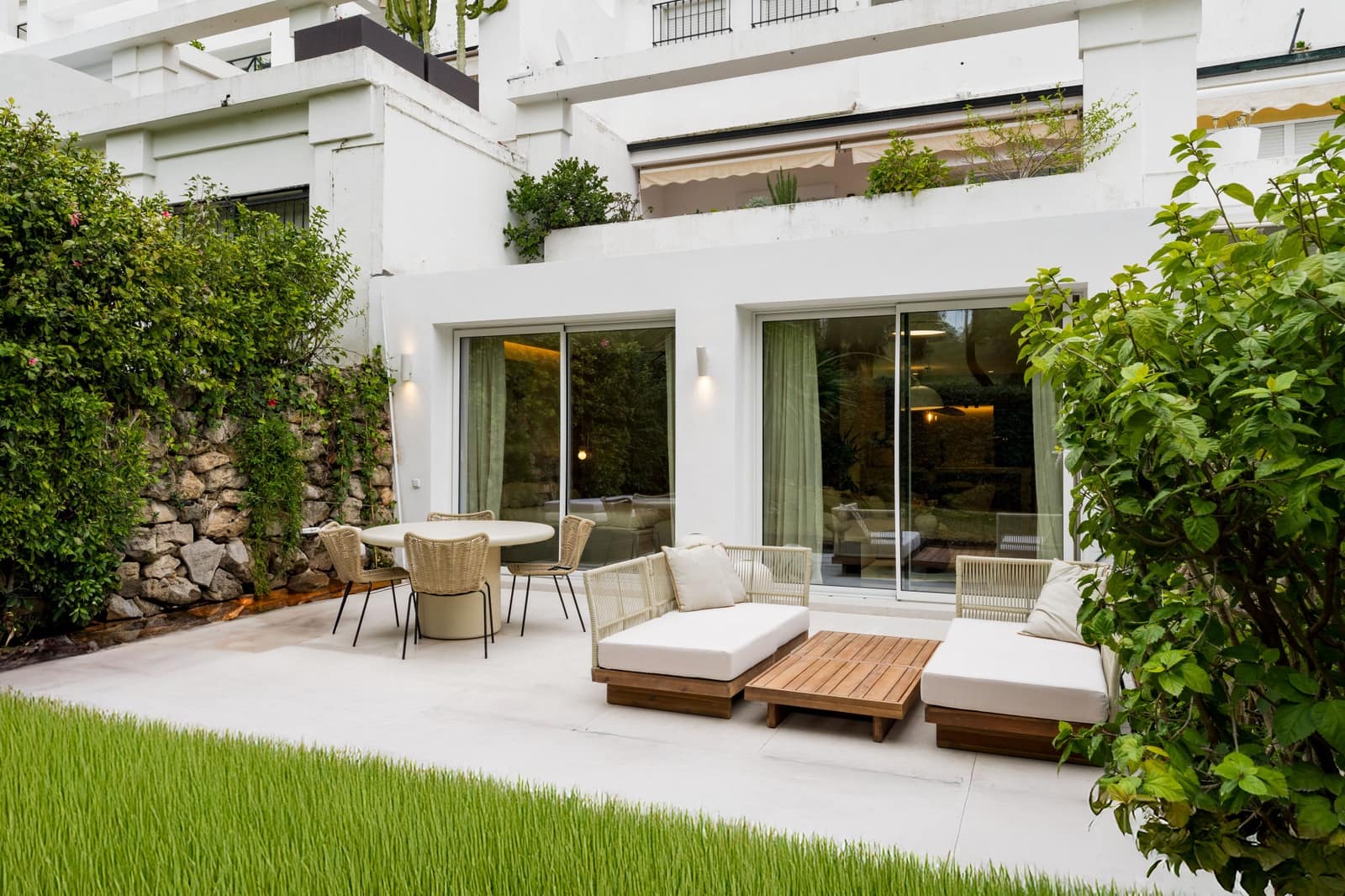 Apartamento de 3 habitaciones en Benahavís en venta con piscina - 695.000 € (Ref: 9519144)