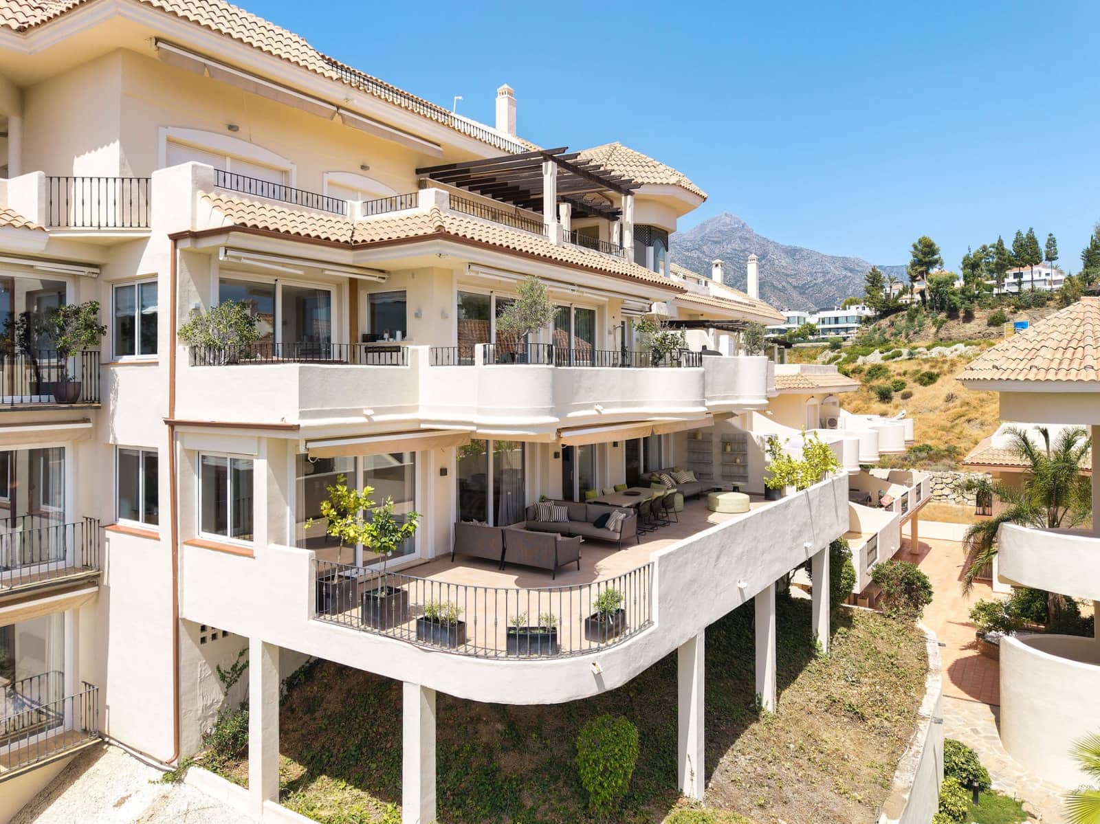 4 makuuhuone Huoneisto myytävänä paikassa Marbella mukana uima-altaan 
autotalli - 1 495 000 € (Ref: 9524177)