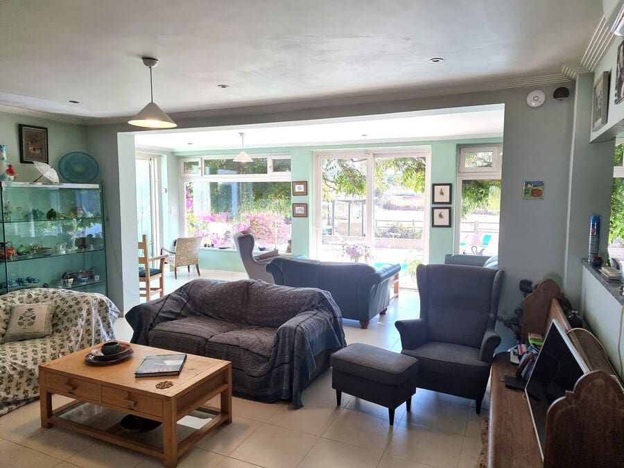 3 soveværelse Finca/Landehus til salg i Lucena del Puerto med swimmingpool garage - € 250.000 (Ref: 10051890)