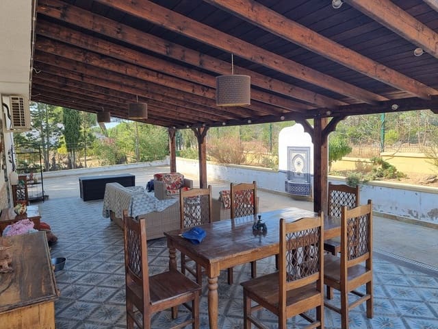 3 soveværelse Finca/Landehus til salg i Lucena del Puerto med swimmingpool garage - € 250.000 (Ref: 10051890)