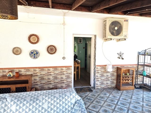 3 soveværelse Finca/Landehus til salg i Lucena del Puerto med swimmingpool garage - € 250.000 (Ref: 10051890)