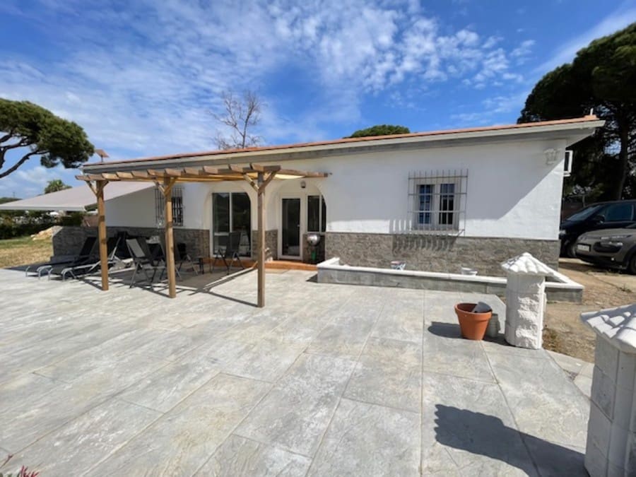 4 soveværelse Finca/Landehus til salg i Bonares med swimmingpool garage - € 220.000 (Ref: 10051891)