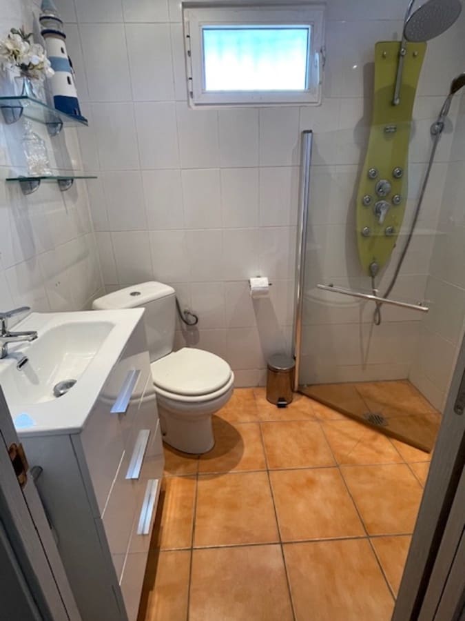 4 soveværelse Finca/Landehus til salg i Bonares med swimmingpool garage - € 220.000 (Ref: 10051891)