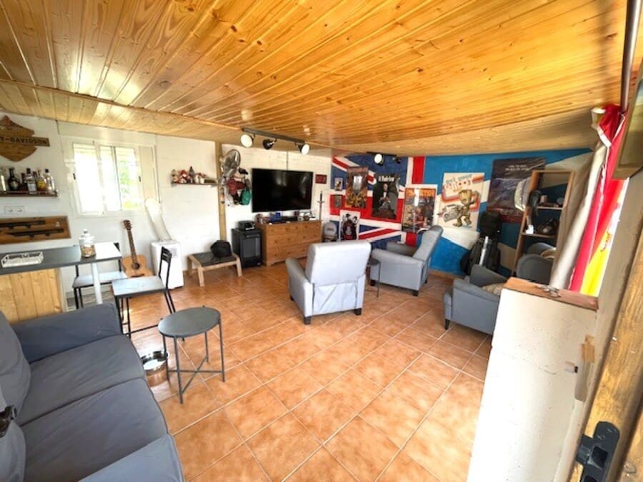 4 soveværelse Finca/Landehus til salg i Bonares med swimmingpool garage - € 220.000 (Ref: 10051891)