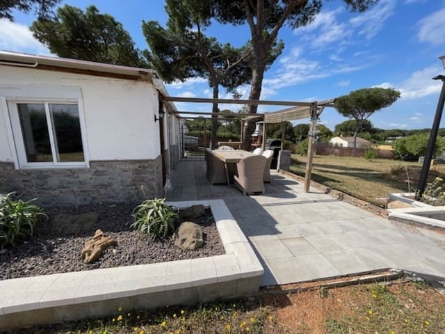 4 soveværelse Finca/Landehus til salg i Bonares med swimmingpool garage - € 220.000 (Ref: 10051891)