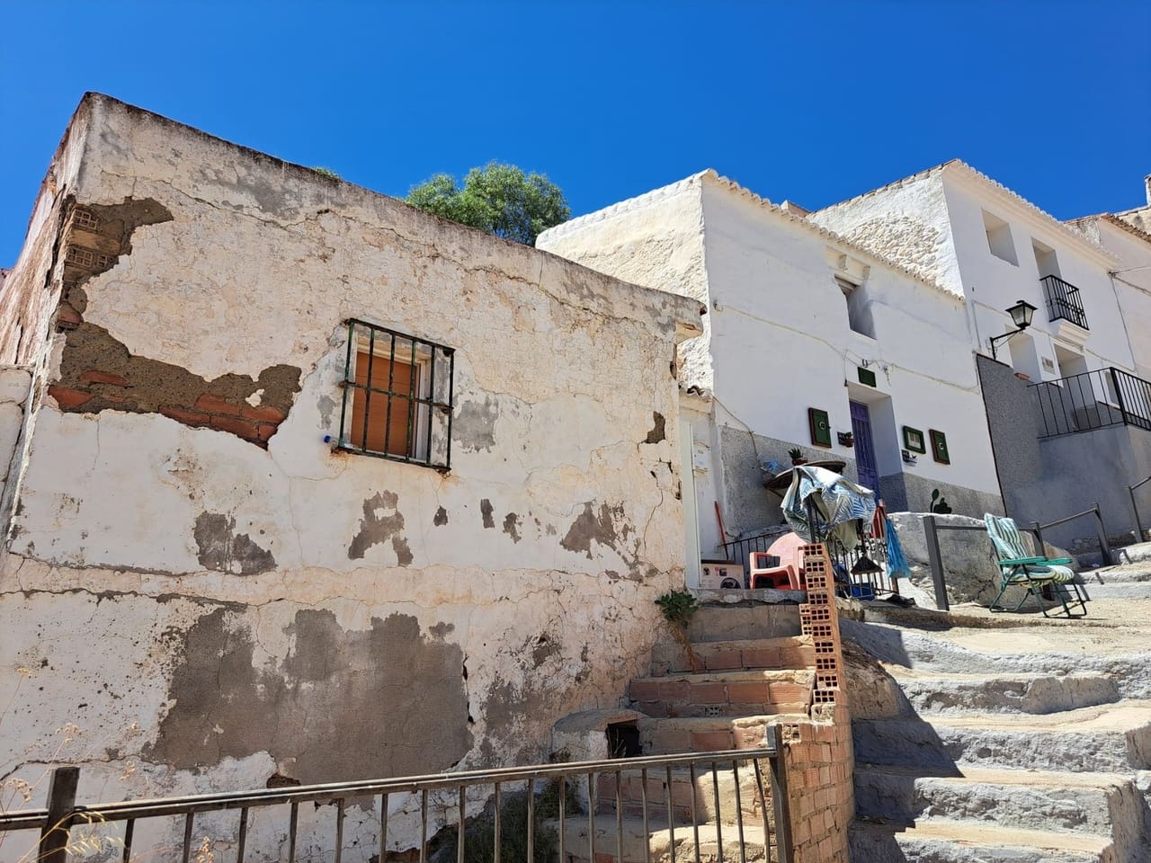 Casa em Banda para venda em Alora - 70 000 € (Ref: 10111198)