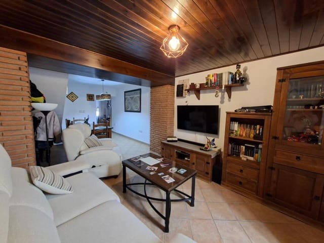 2 soveværelse Byhus til salg i Alora med garage - € 230.000 (Ref: 10135201)