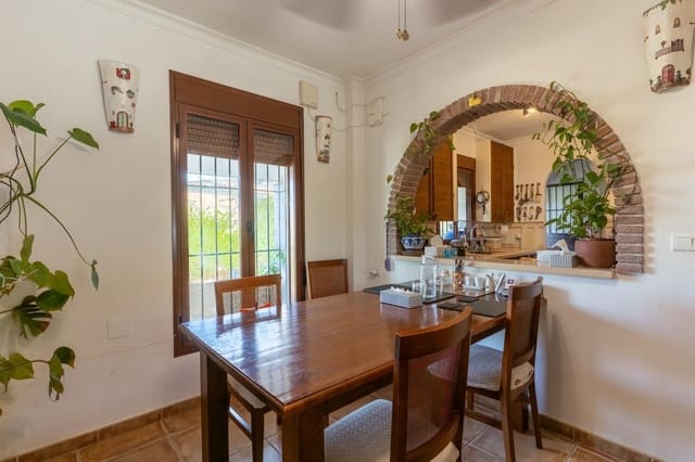 4 Zimmer Villa zu verkaufen in Valle de Abdalajís mit Pool Garage - 420.000 € (Ref: 10135202)
