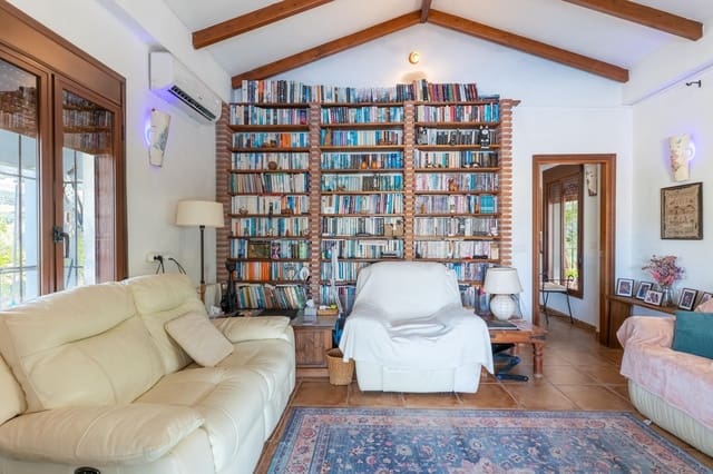 4 Zimmer Villa zu verkaufen in Valle de Abdalajís mit Pool Garage - 420.000 € (Ref: 10135202)