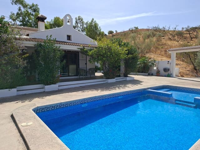 4 Zimmer Villa zu verkaufen in Valle de Abdalajís mit Pool Garage - 420.000 € (Ref: 10135202)