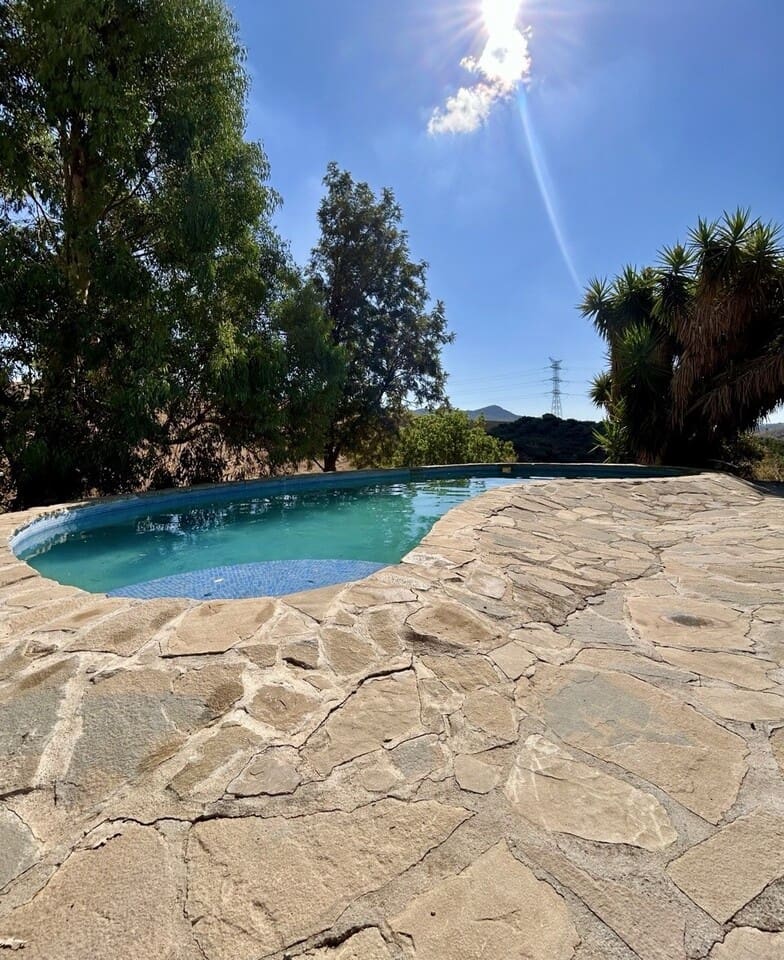 6 bedroom Finca/Country House for sale in Alora with pool garage - € 440,000 (Ref: 10183942)