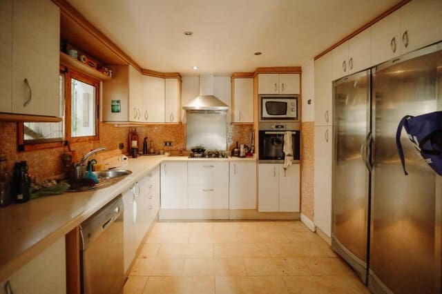 6 bedroom Finca/Country House for sale in Alora with pool garage - € 440,000 (Ref: 10183942)