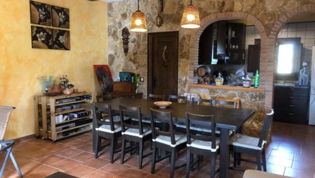 2 sypialnia Finka/Dom wiejski na sprzedaż w Alora z basenem garażem - 235 000 € (Ref: 8064278)