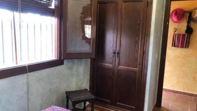 2 sypialnia Finka/Dom wiejski na sprzedaż w Alora z basenem garażem - 235 000 € (Ref: 8064278)