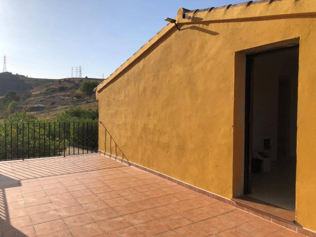 5 soverom Villa til salgs i Alora med svømmebasseng garasje - € 400 000 (Ref: 8427988)