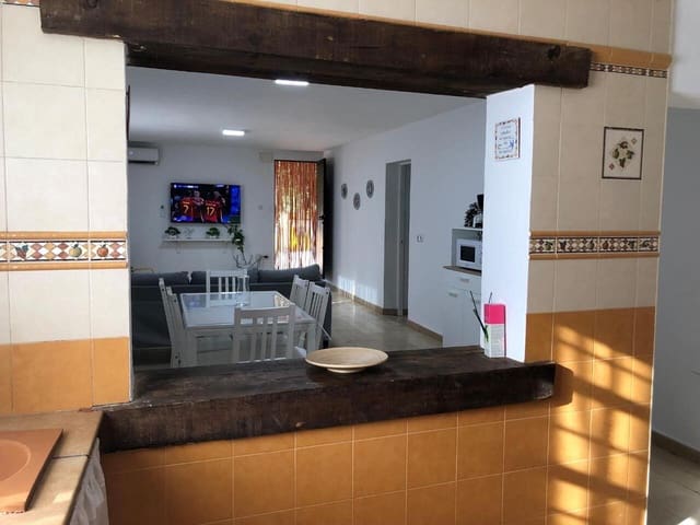 5 soverom Villa til salgs i Alora med svømmebasseng garasje - € 400 000 (Ref: 8427988)