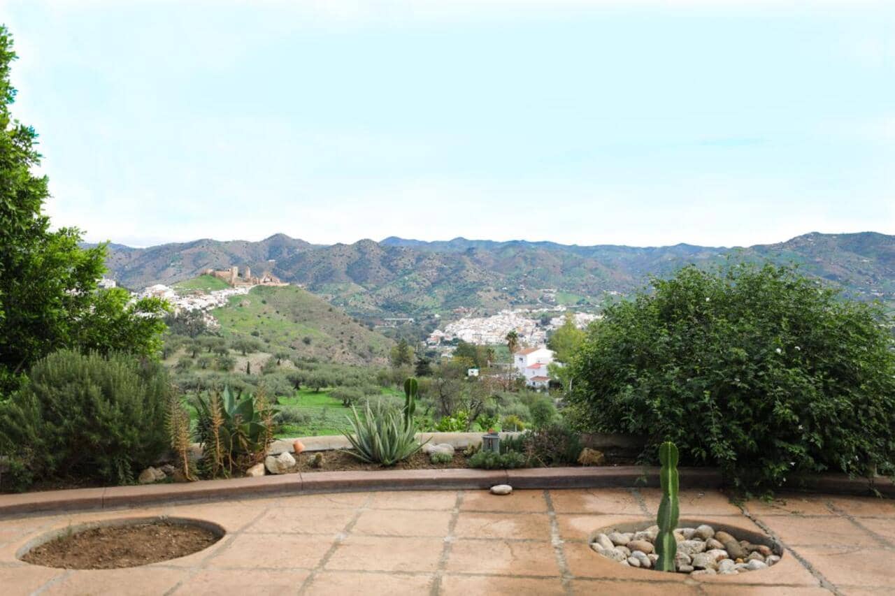 5 bedroom Finca/Country House for sale in Alora with pool garage - € 695,000 (Ref: 8556074)