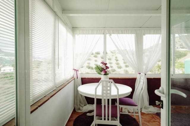 3 sypialnia Willa na sprzedaż w Alora z garażem - 350 000 € (Ref: 8705754)