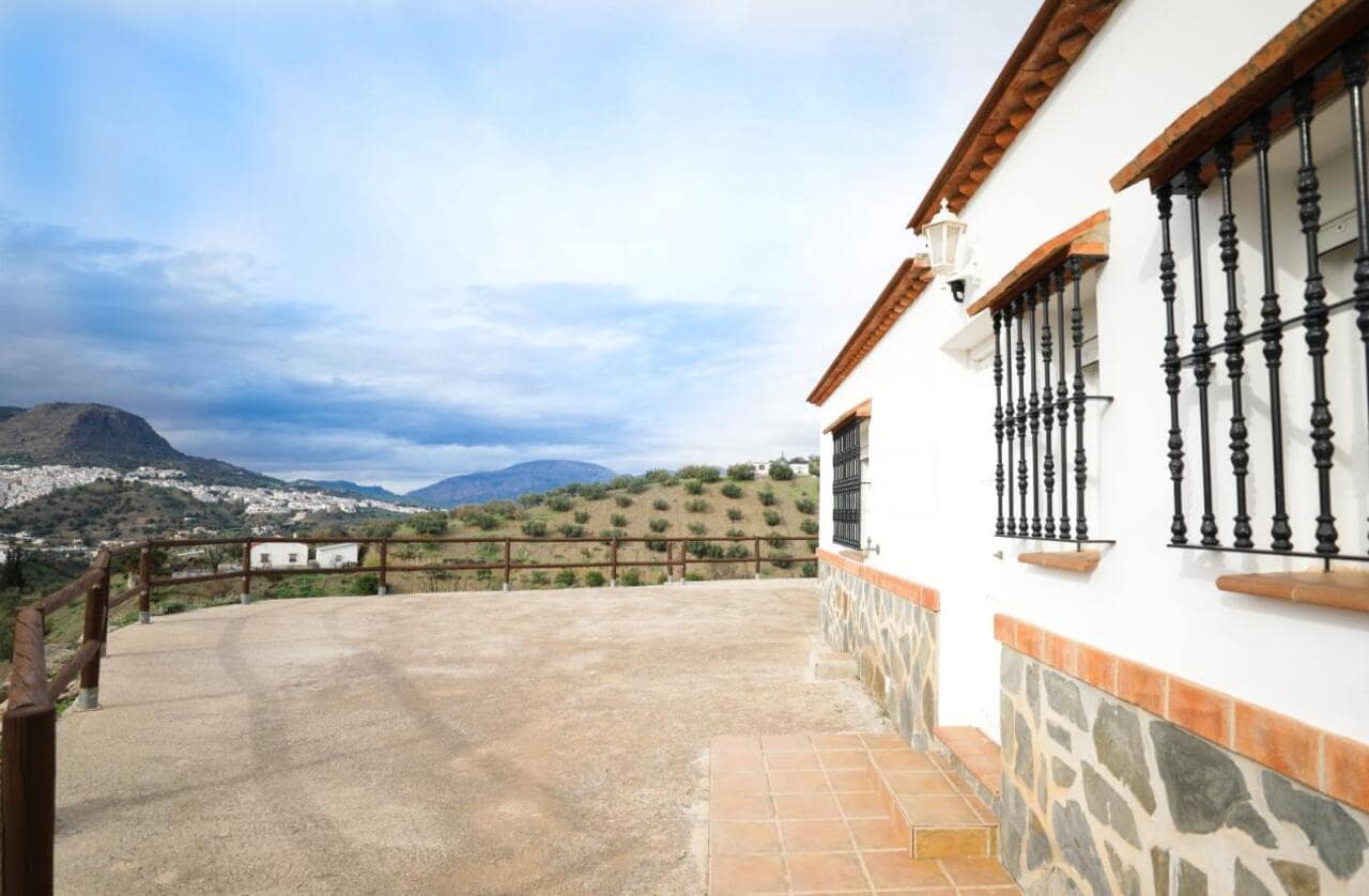 3 sypialnia Willa na sprzedaż w Alora z garażem - 350 000 € (Ref: 8705754)