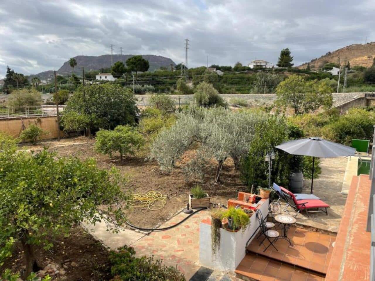 4 soverom Villa til salgs i Alora med svømmebasseng garasje - € 350 000 (Ref: 8776629)