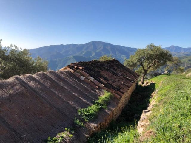 Finca/Landehus til salg i El Chorro, Alora med garage - € 127.250 (Ref: 8824073)