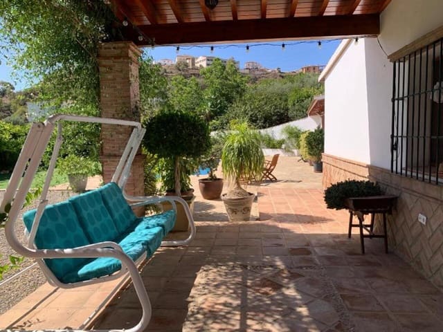 3 soverom Villa til salgs i Alora med svømmebasseng garasje - € 500 000 (Ref: 8873625)