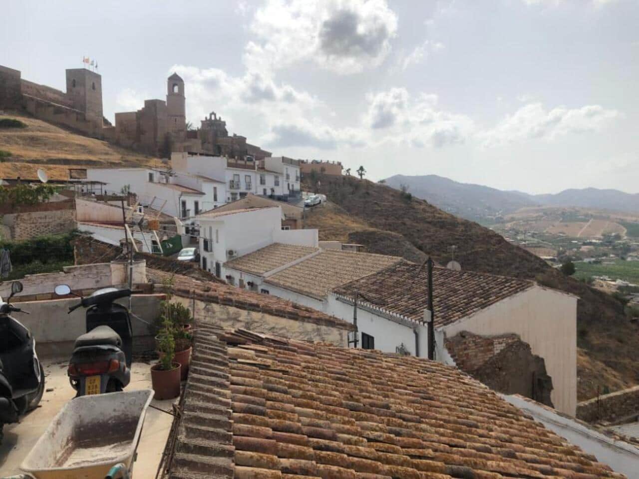 4 soveværelse Byhus til salg i Alora - € 150.000 (Ref: 8915843)