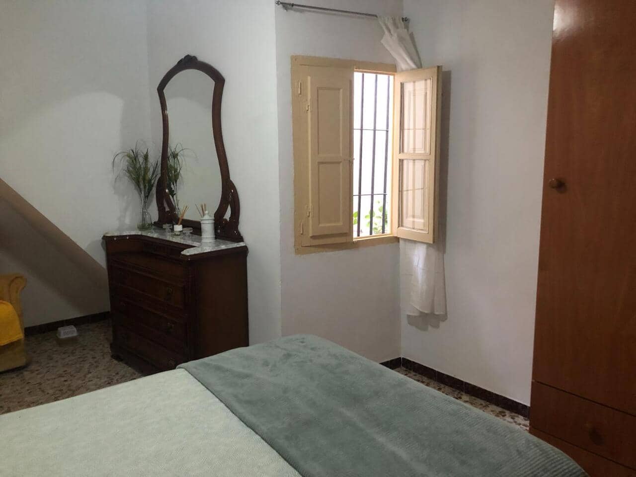 4 soveværelse Byhus til salg i Alora - € 150.000 (Ref: 8915843)