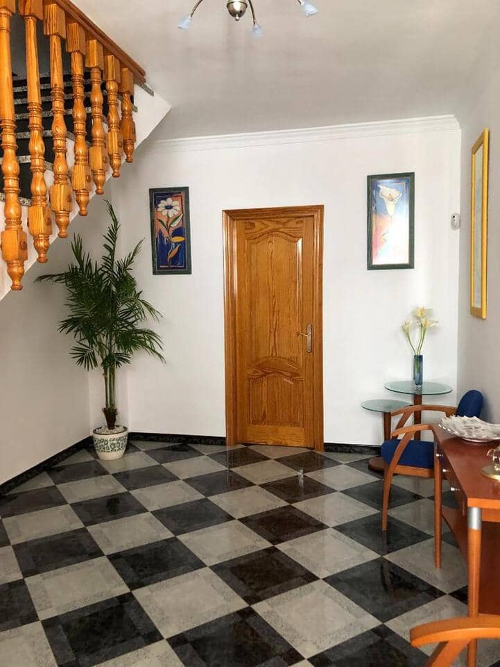 5 soveværelse Byhus til salg i Alora med garage - € 285.000 (Ref: 8952320)