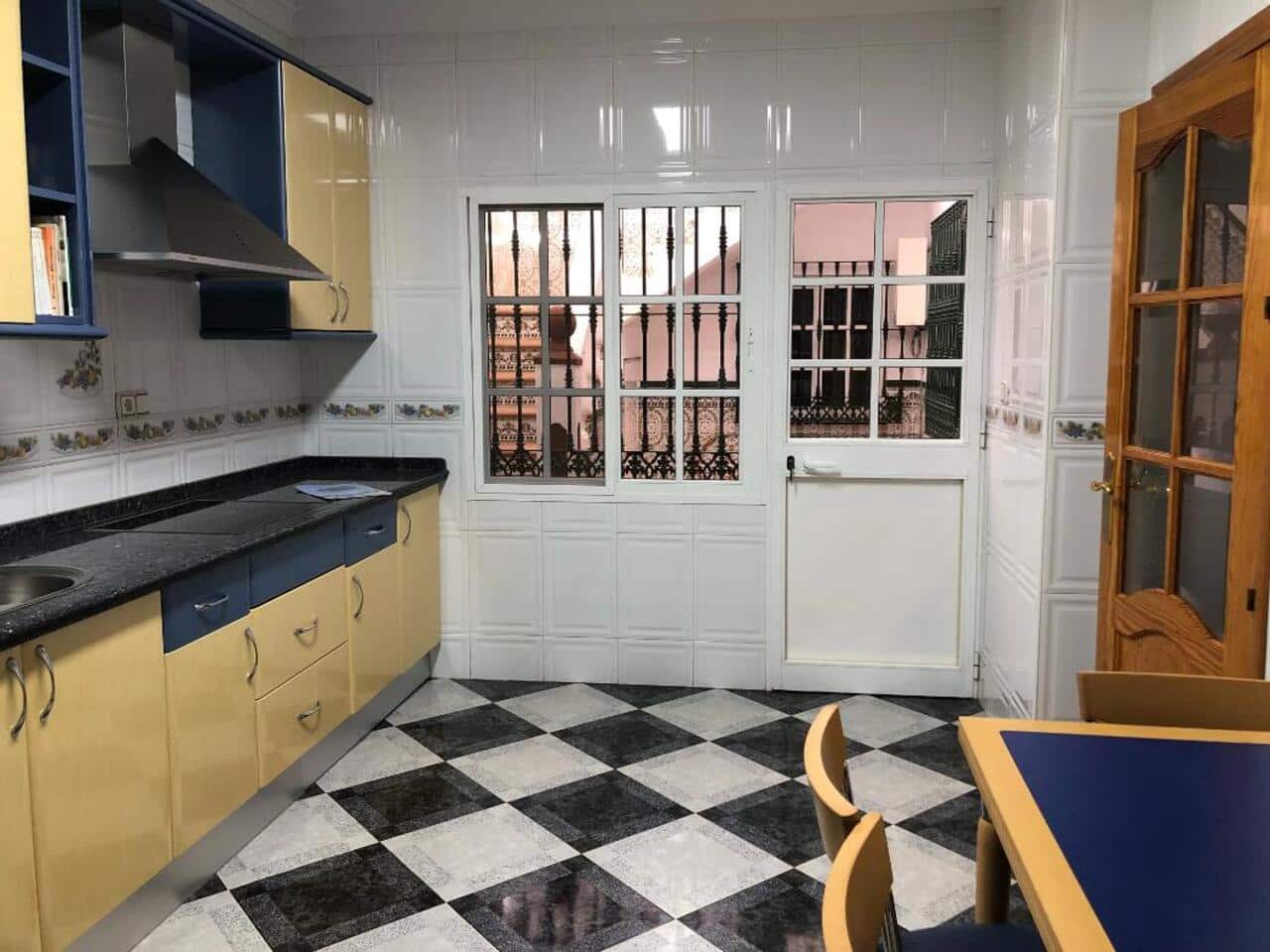 5 soveværelse Byhus til salg i Alora med garage - € 285.000 (Ref: 8952320)